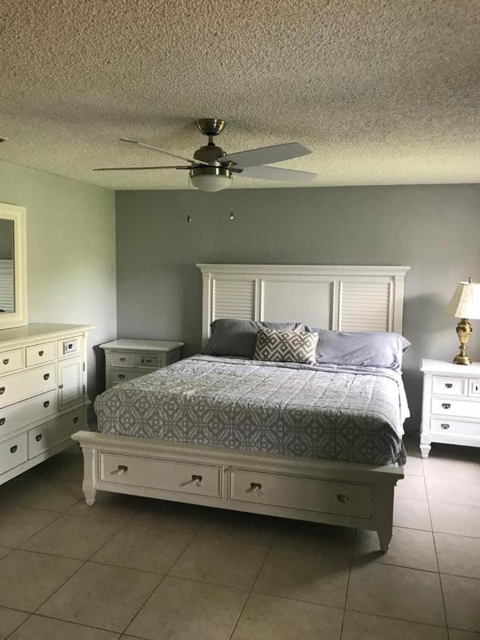 82-10Sw 135Av Villa Miami Buitenkant foto