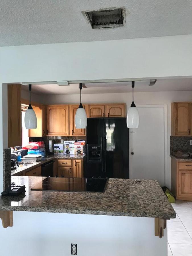 82-10Sw 135Av Villa Miami Buitenkant foto